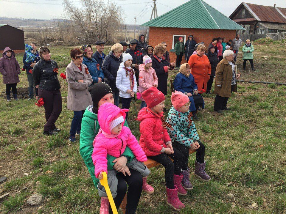 В Бондюге прошел митинг, посвященный празднованию Победы в Великой Отечественной войне