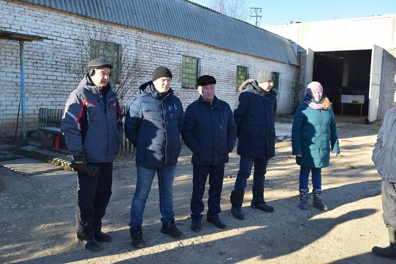 В Менделеевском районе оценили качество постановки сельхозтехники на зимнее хранение