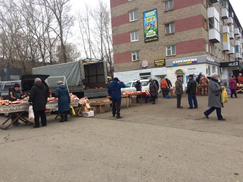 В Менделеевске состоялись ярмарка и концерт, посвящённые праздникам