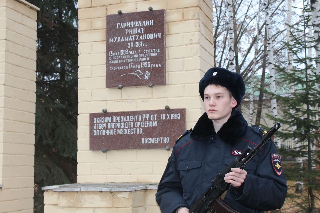 В Менделеевске отметили День памяти сотрудников органов внутренних дел России