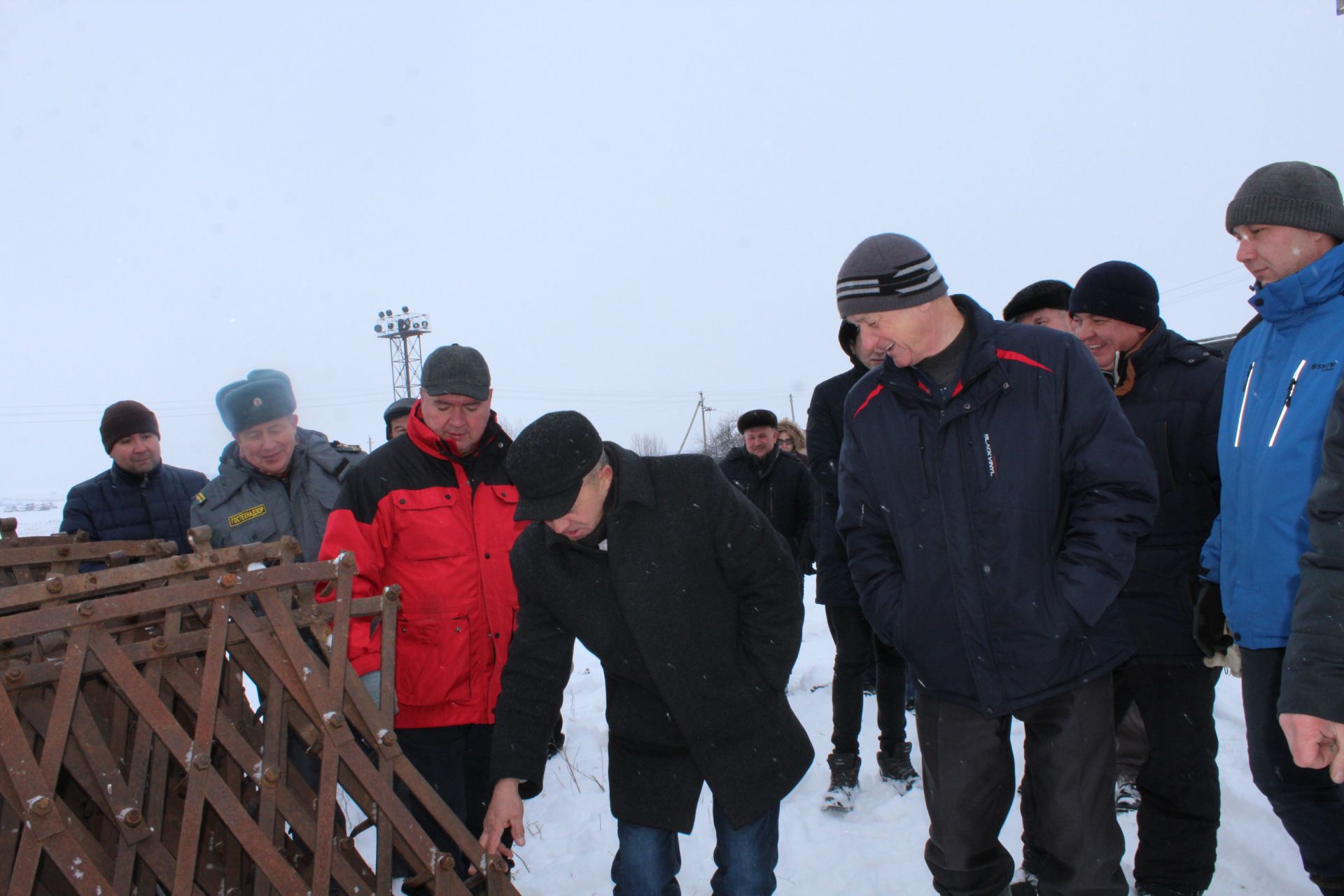 В ООО «Победа» Менделеевского района презентовали новый комбайн