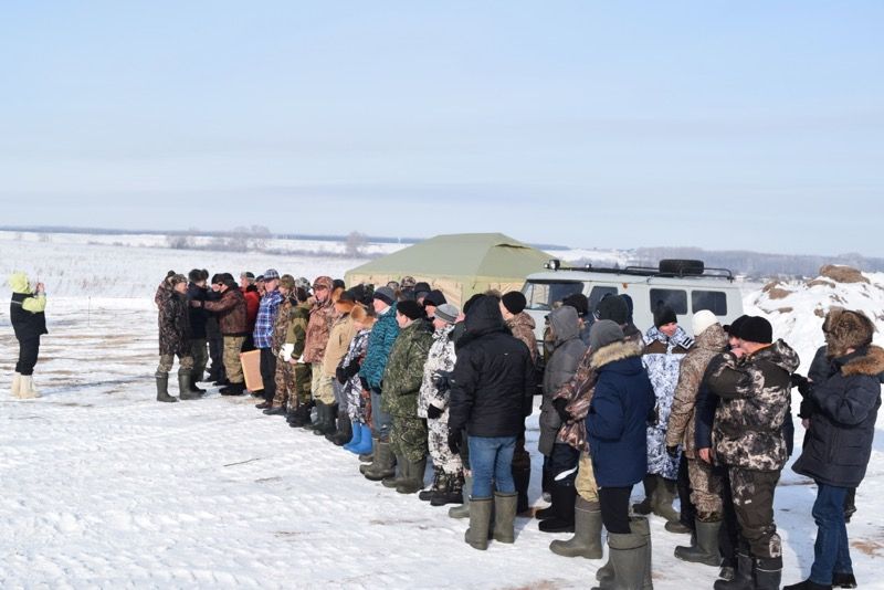 В Менделеевске прошел военно-спортивный праздник «Мой папа – защитник»