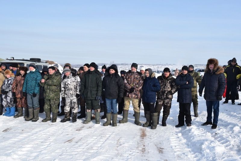 В Менделеевске прошел военно-спортивный праздник «Мой папа – защитник»