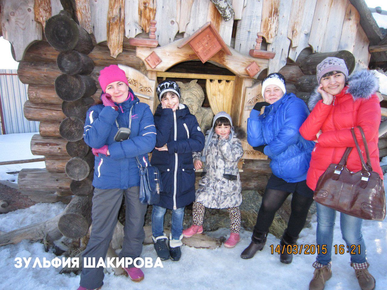 Успей проголосовать за лучшее фото конкурса "Весна в моем городе"