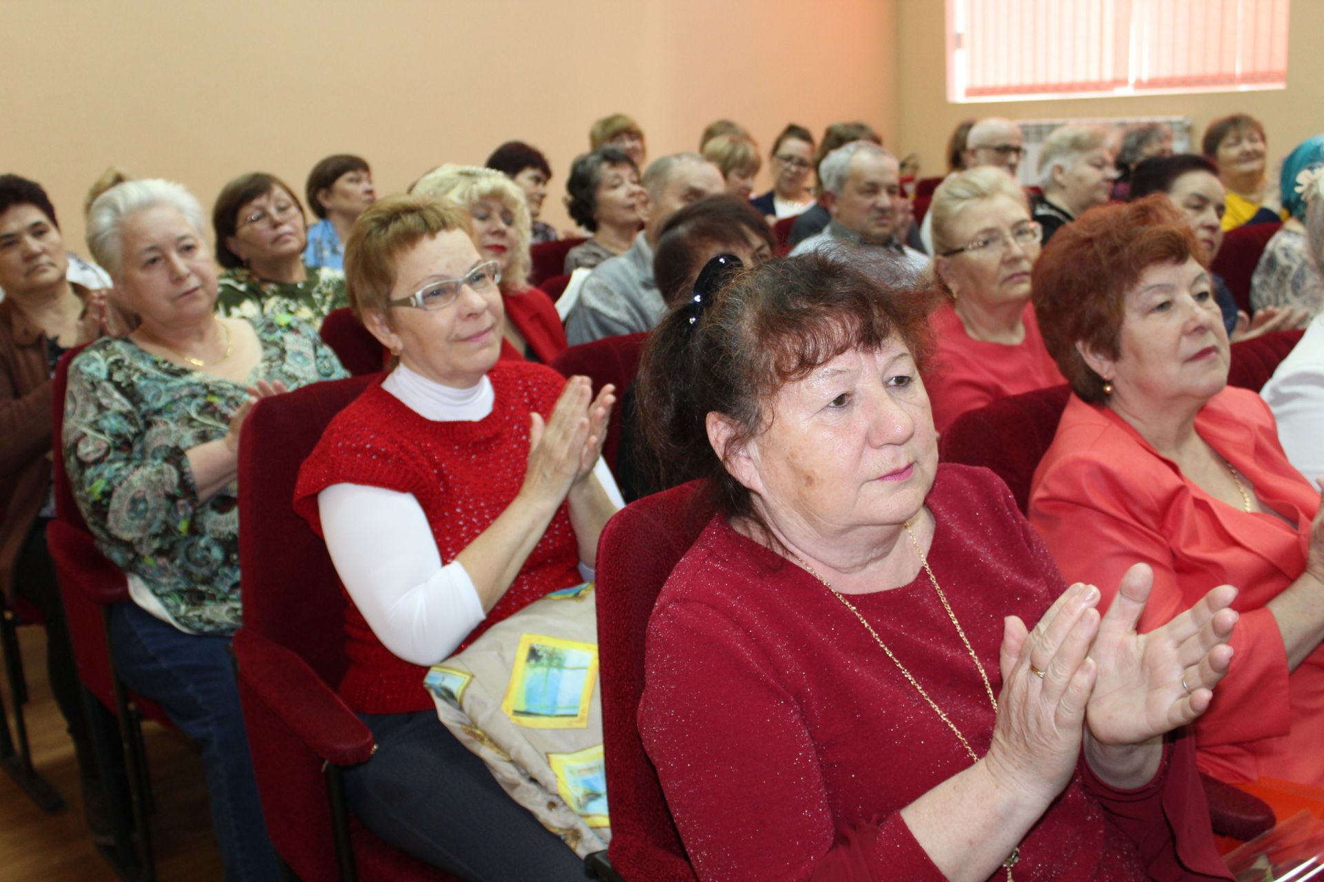 В Менделеевске Университет третьего возраста окончила 83-летняя горожанка