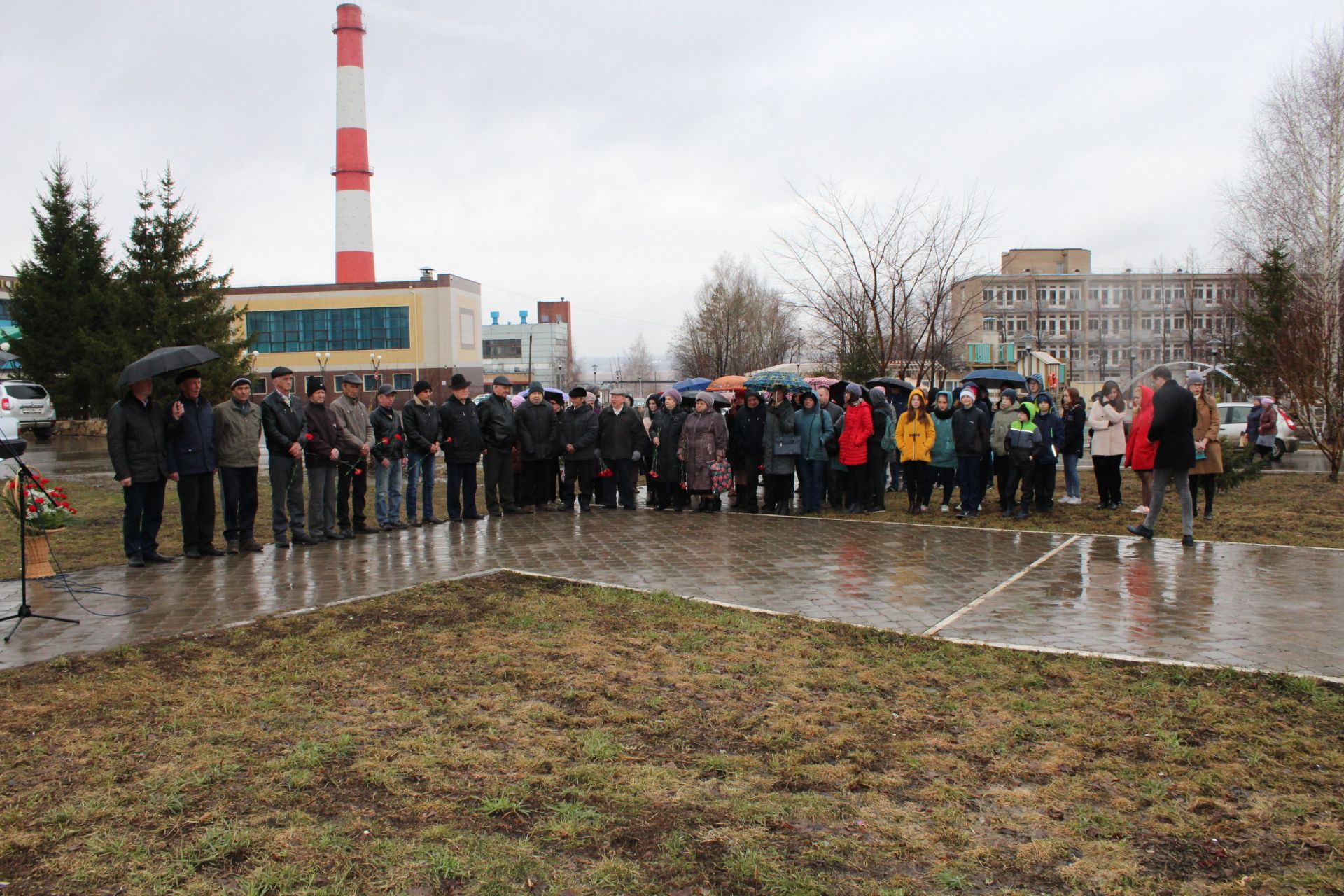 В Менделеевске прошел митинг, посвященный 32-й годовщине катастрофы на Чернобыльской АЭС