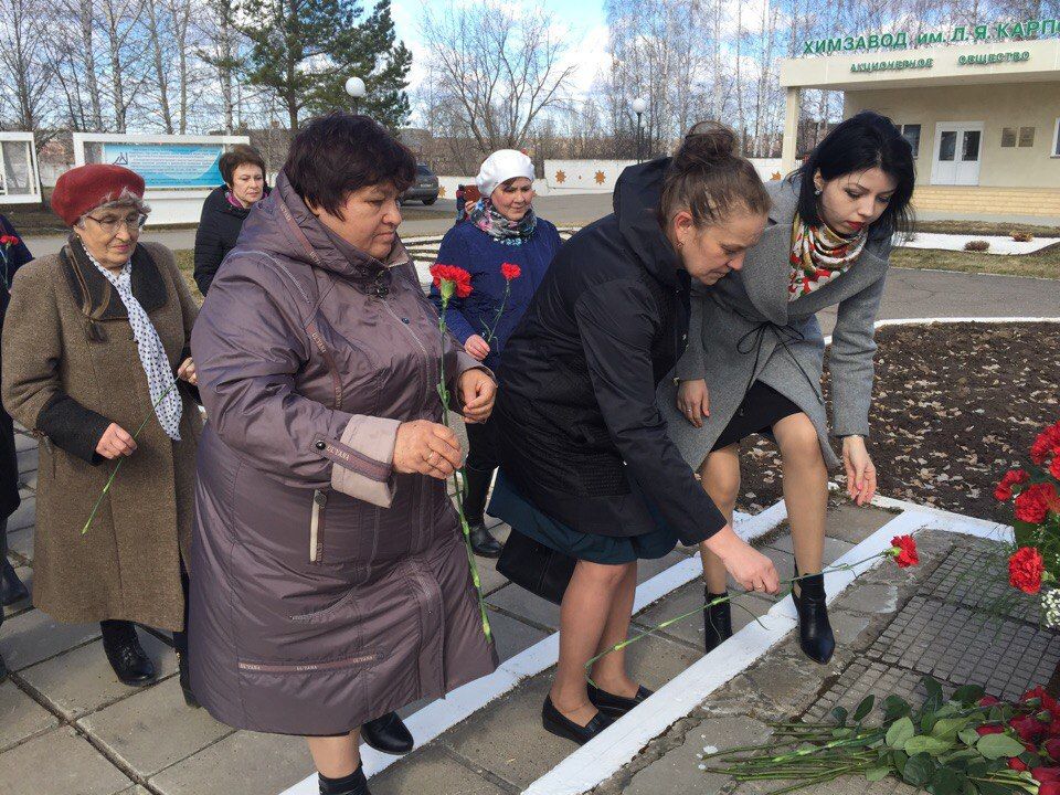 В Менделеевске прошёл митинг, посвящённый дню памяти Льва Яковлевича Карпова