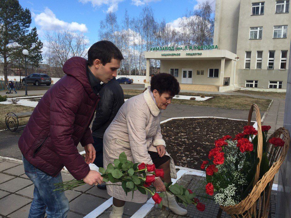 В Менделеевске прошёл митинг, посвящённый дню памяти Льва Яковлевича Карпова