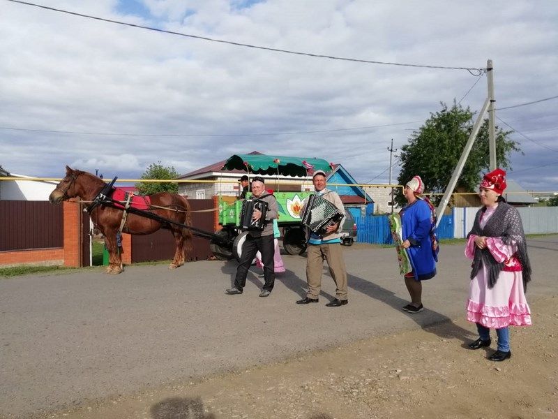 В Менделеевске прошел традиционный сбор подарков на Сабантуй