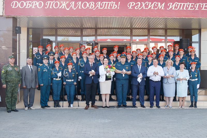 Глава района Валерий Чершинцев  принял участие в выпускном Тетюшского государственного колледжа гражданской защиты