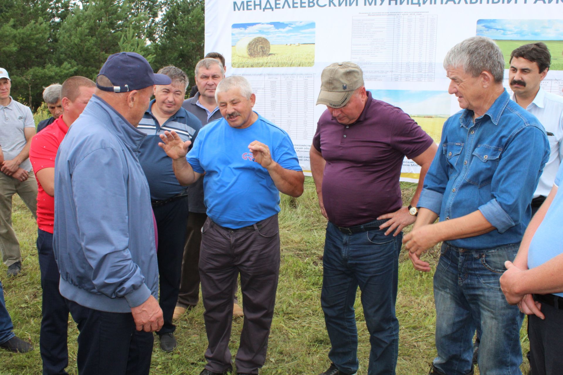 Министр сельского хозяйства и продовольствия РТ Марат Ахметов облетел поля Менделеевского района