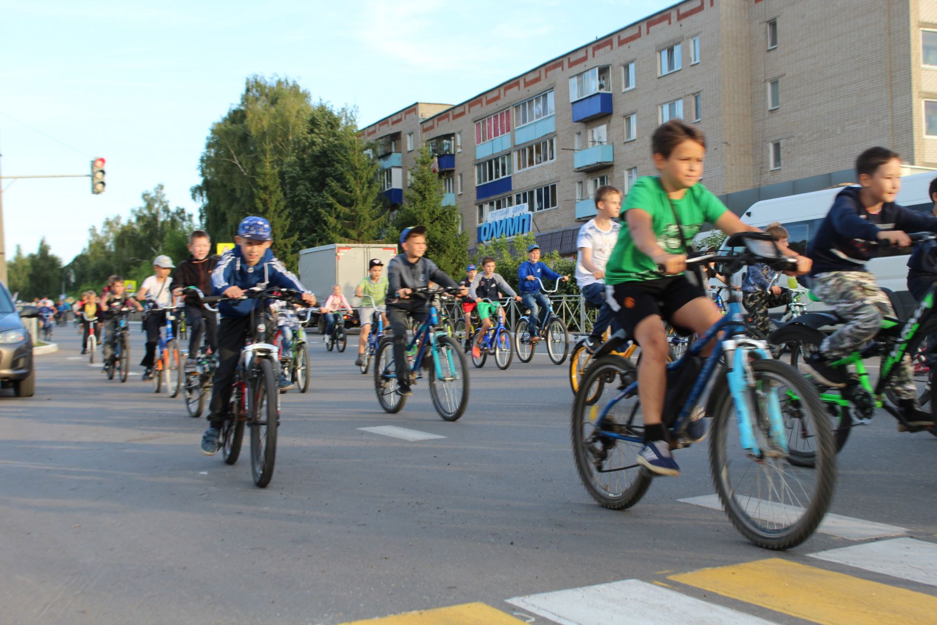 День города в Менделеевске открыли велопробегом