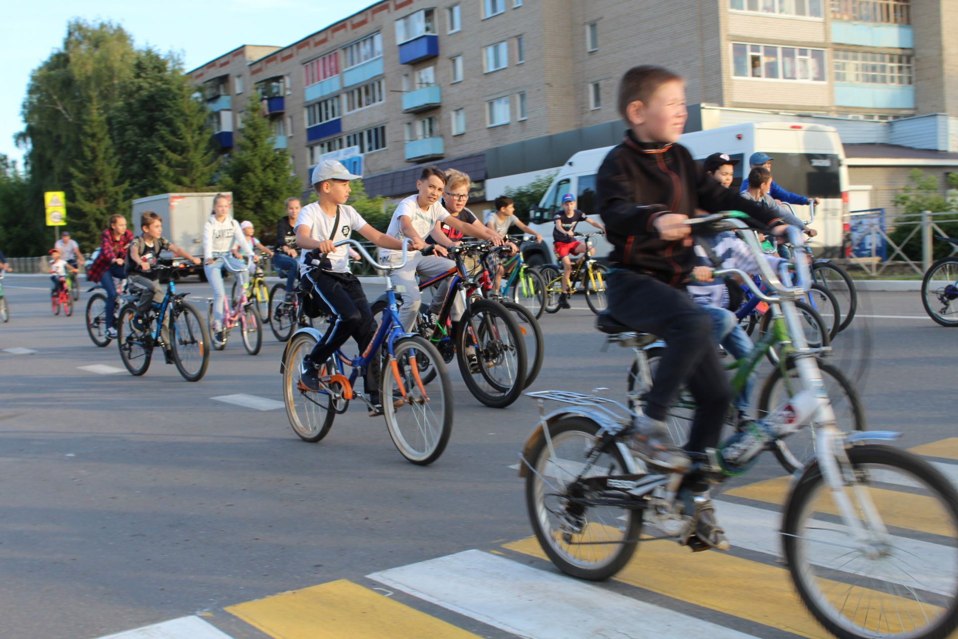 День города в Менделеевске открыли велопробегом