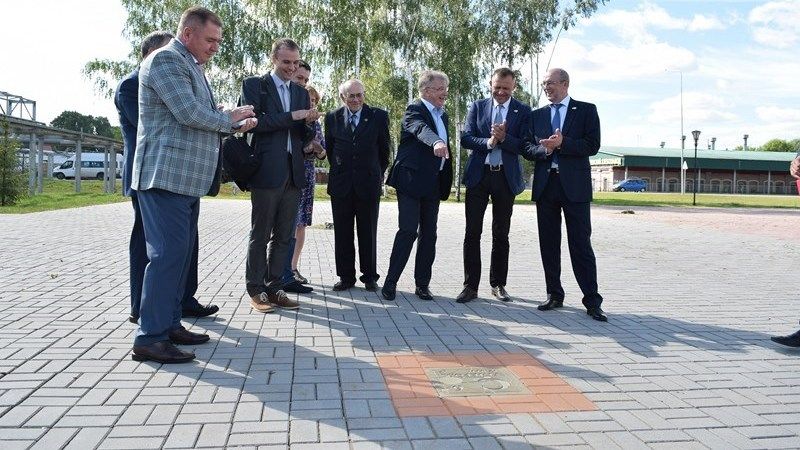 В Менделеевске появится аллея химических элементов периодической таблицы Менделеева