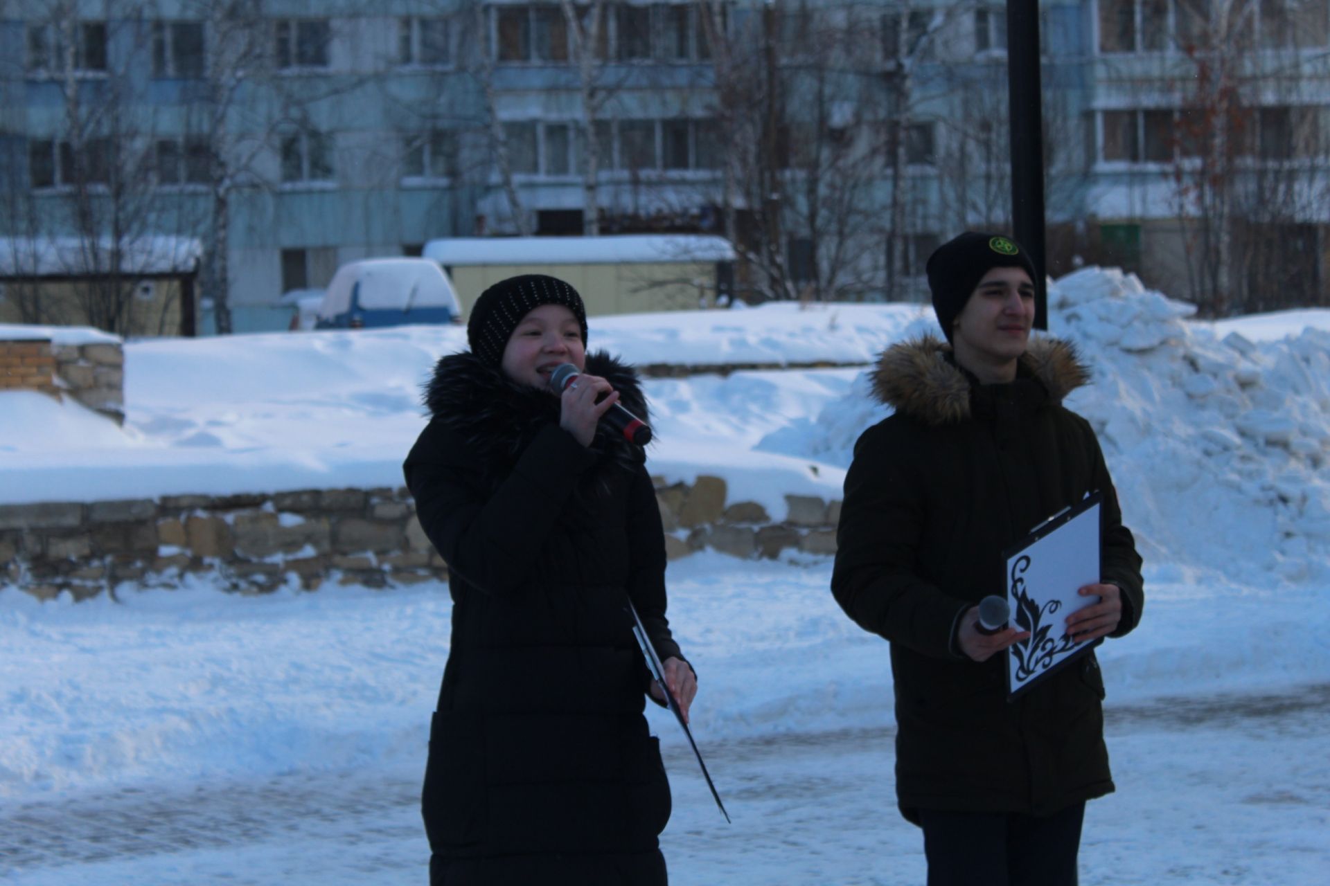 В. Чершинцев: «В Менделеевске — городе-химиков установлен памятник-бюст в честь великого учёного, есть площадь и улица имени Менделеева»