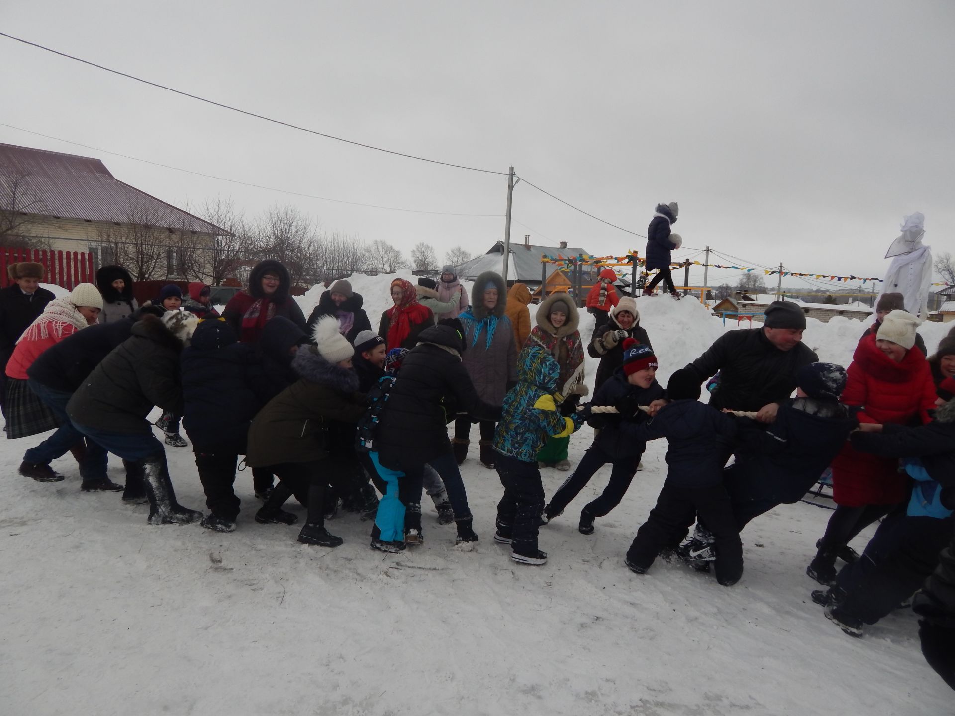 В ТОС «Посёлок» отпраздновали Масленицу