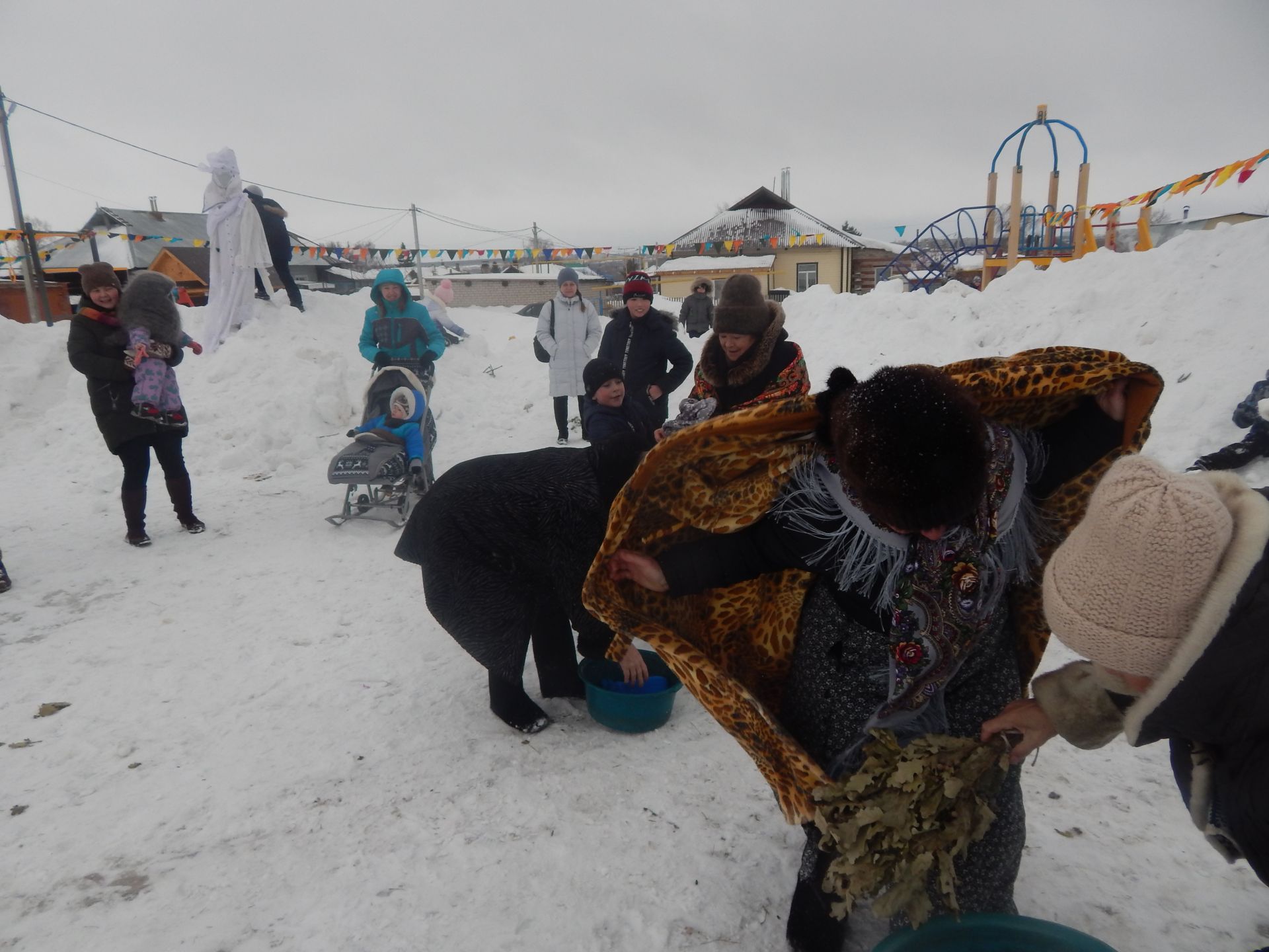 В ТОС «Посёлок» отпраздновали Масленицу