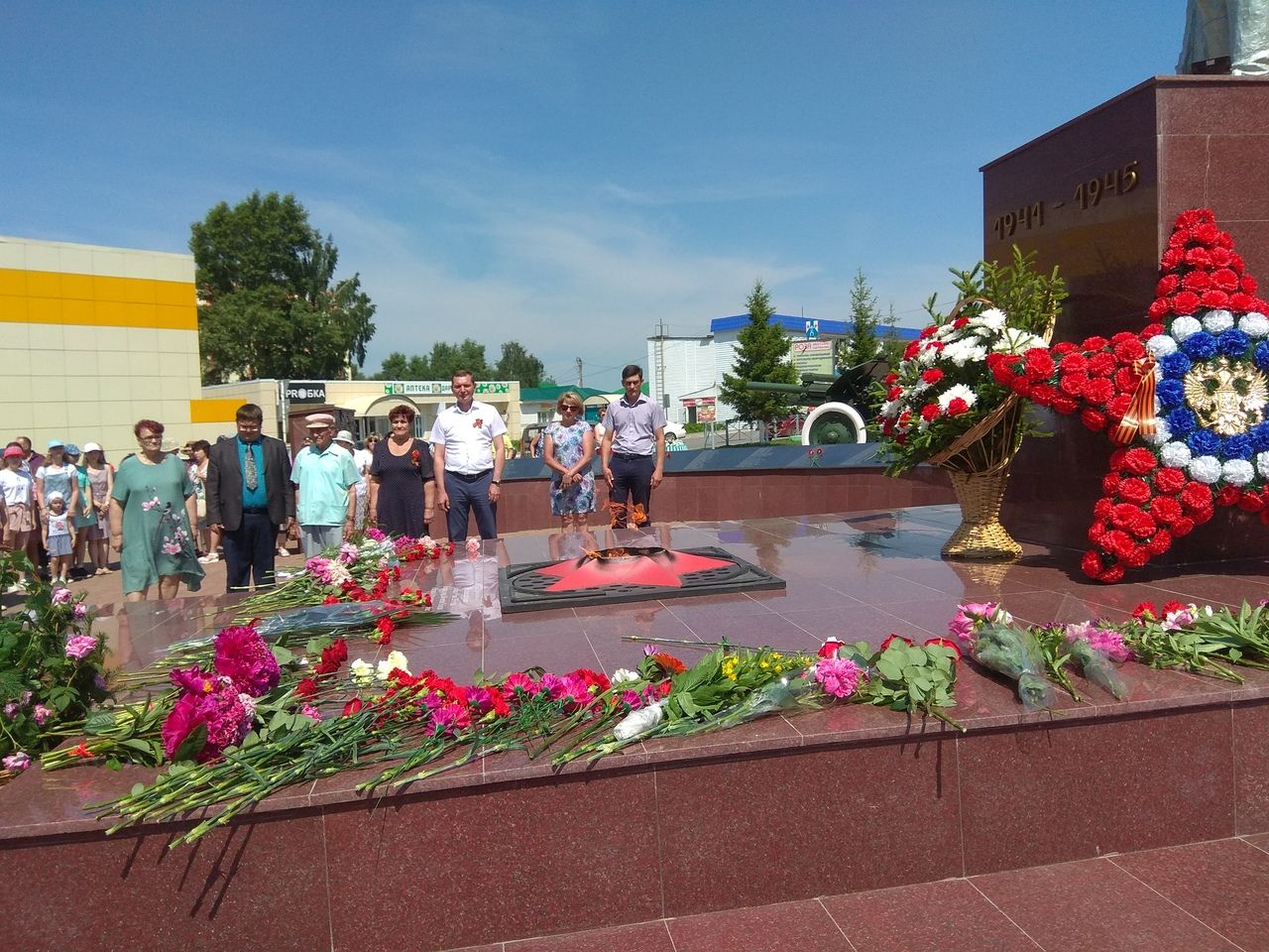 Митингом и минутой молчания отметили День памяти и скорби в Менделеевске&nbsp;