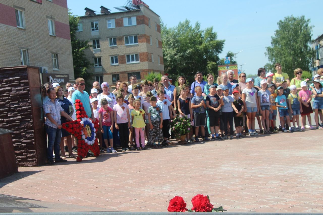 Митингом и минутой молчания отметили День памяти и скорби в Менделеевске&nbsp;