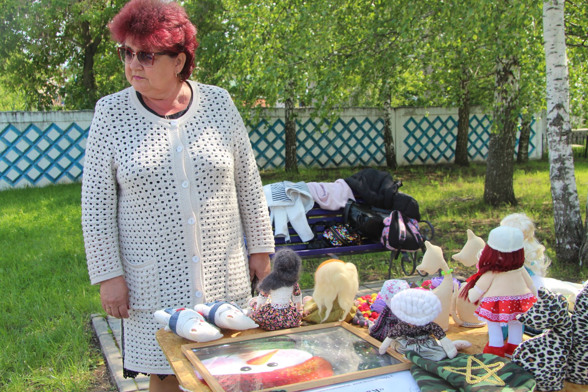 В Менделеевске открылась Аллея парящих зонтиков