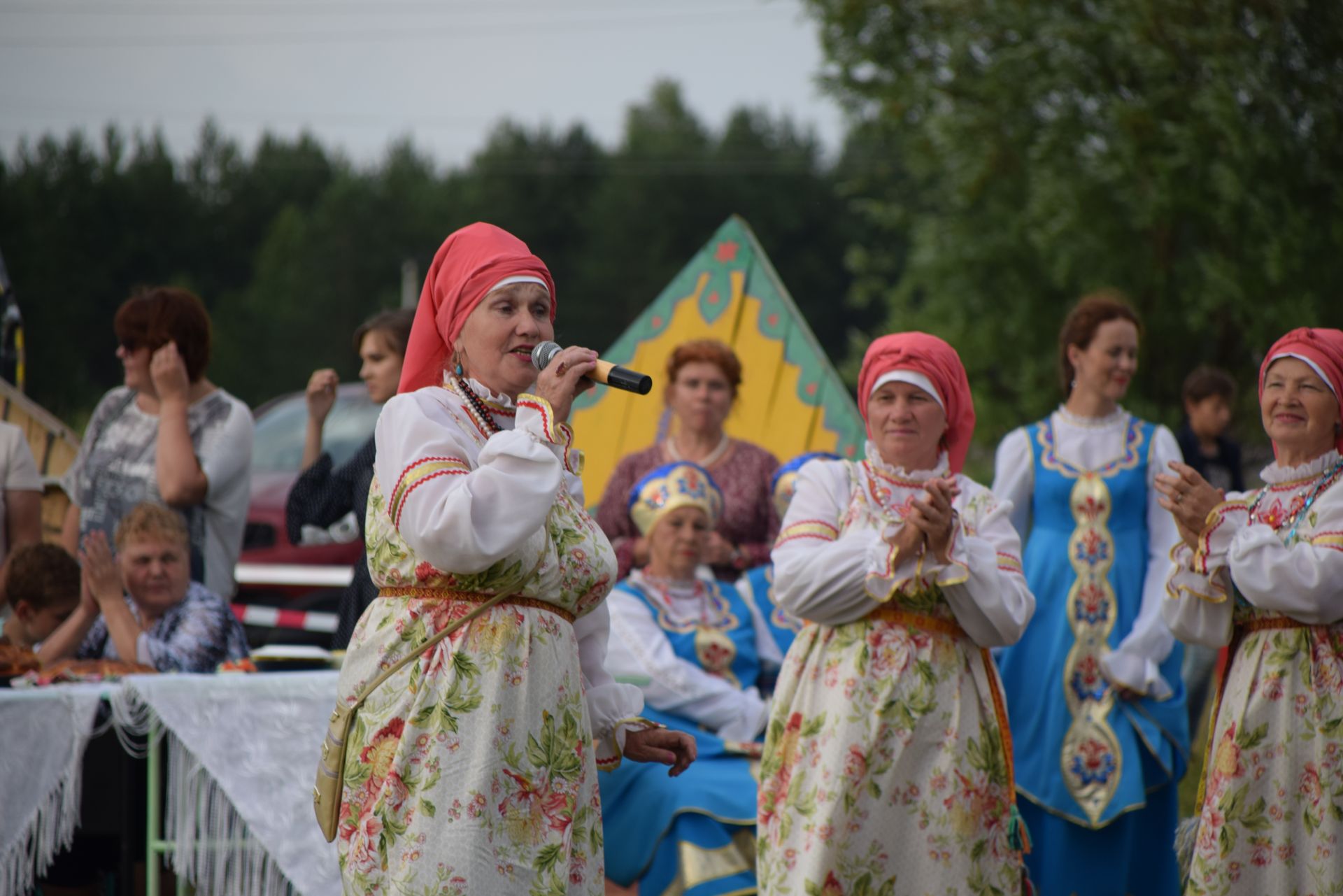 В Тихонове отметили День села