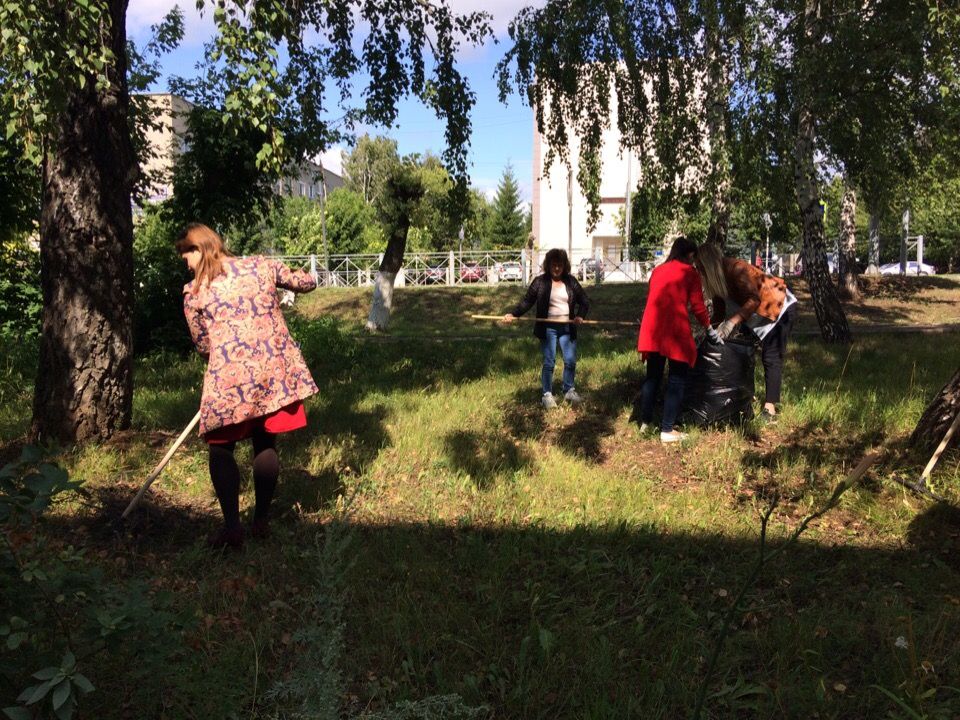 Перед Днём города в Менделеевске проводят генеральную уборку