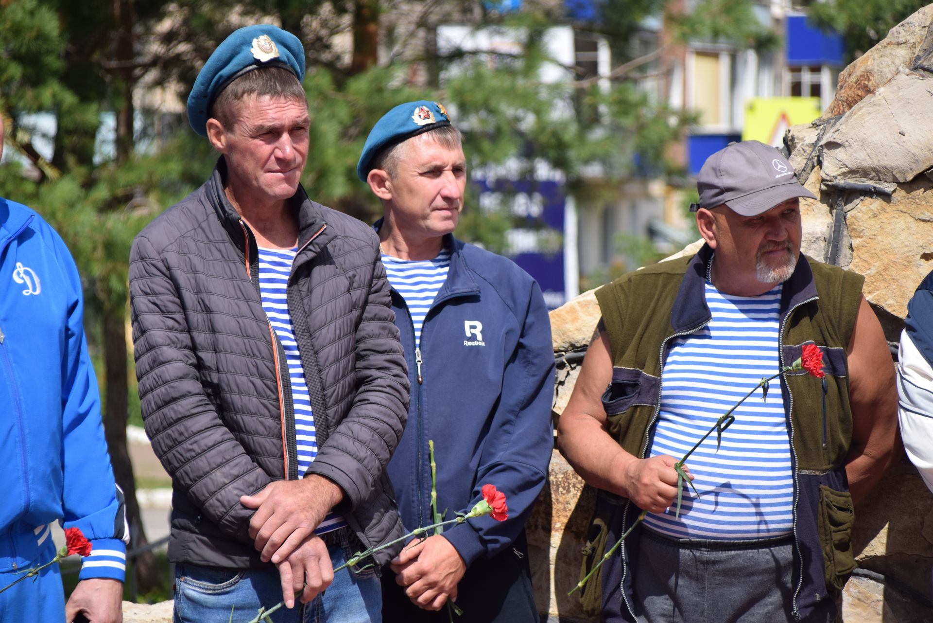 В Менделеевске отмечают День ВДВ