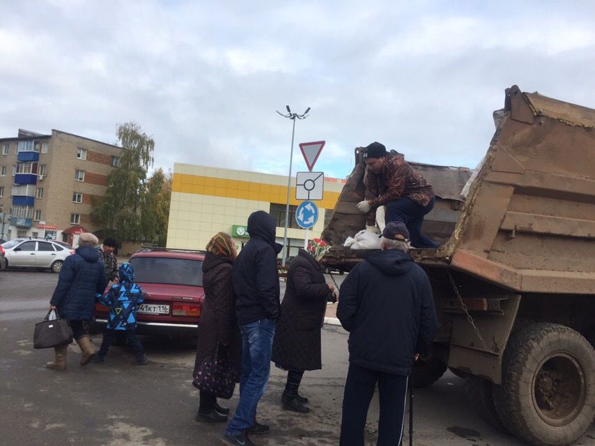 Ярмарка в Менделеевске: пора запасаться к Новому году