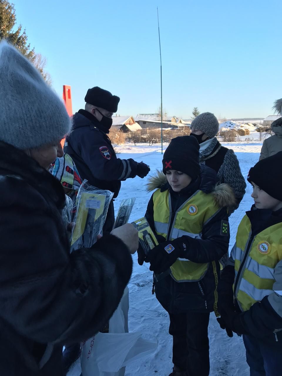 В Камаеве провели акцию «Стань заметней»