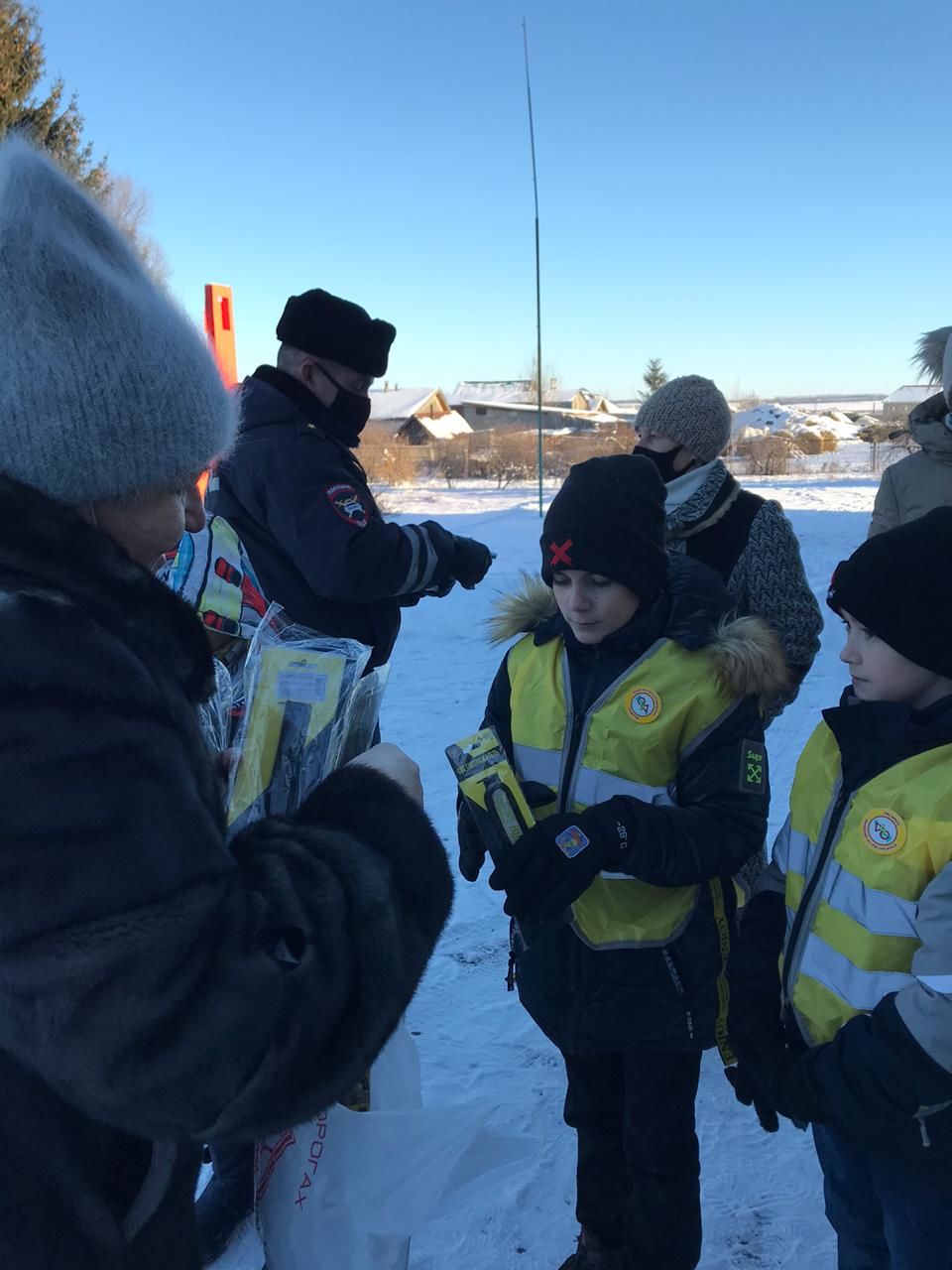 В Камаеве провели акцию «Стань заметней»