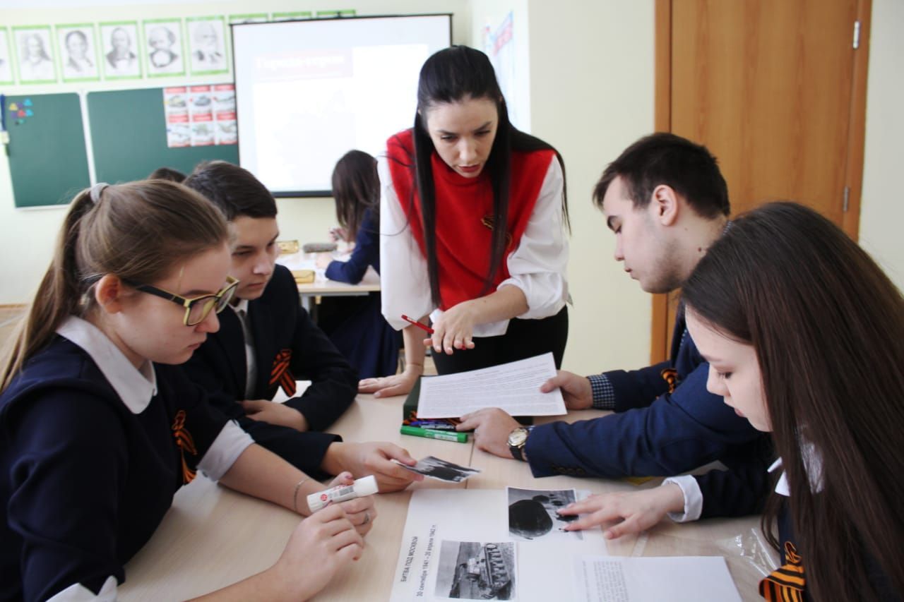 Өченче мәктәп укучылары өчен «Герой шәһәрләр» исемле батырлык дәресе узды