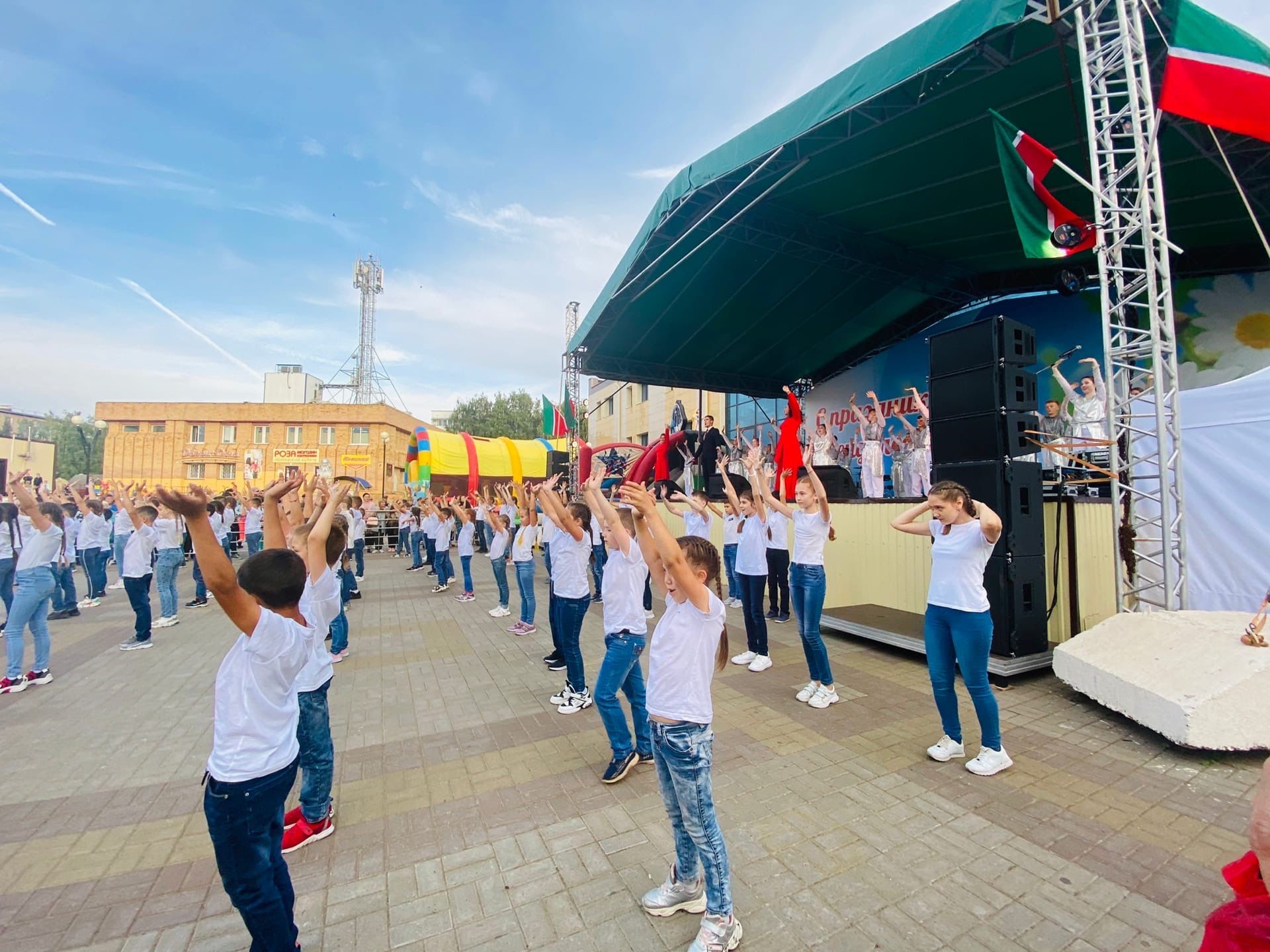 На&nbsp;главной сцене города наградили лучших химиков