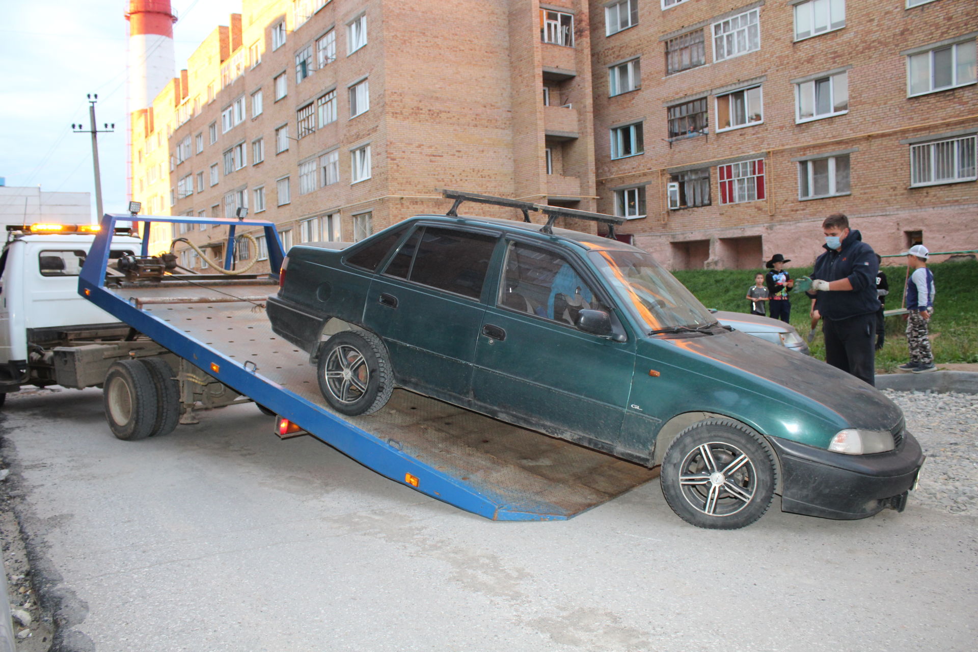 У менделеевского должника за ЖКУ арестован автомобиль