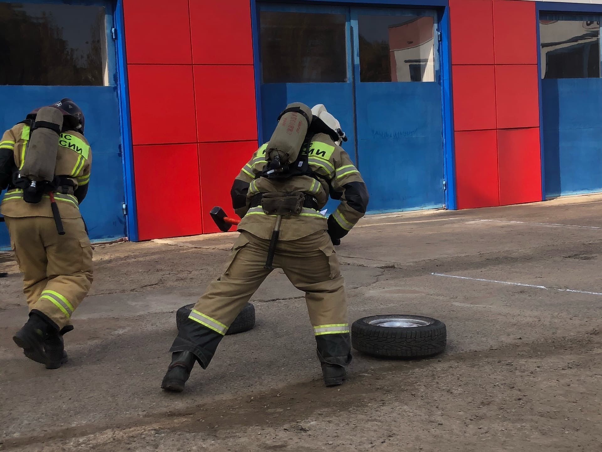 В Менделеевске проходят республиканские соревнования по пожарному многоборью