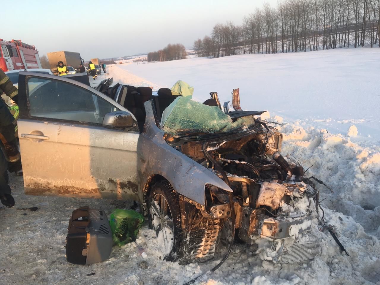 В Менделеевском районе столкнулись два авто и «КАМАЗ»