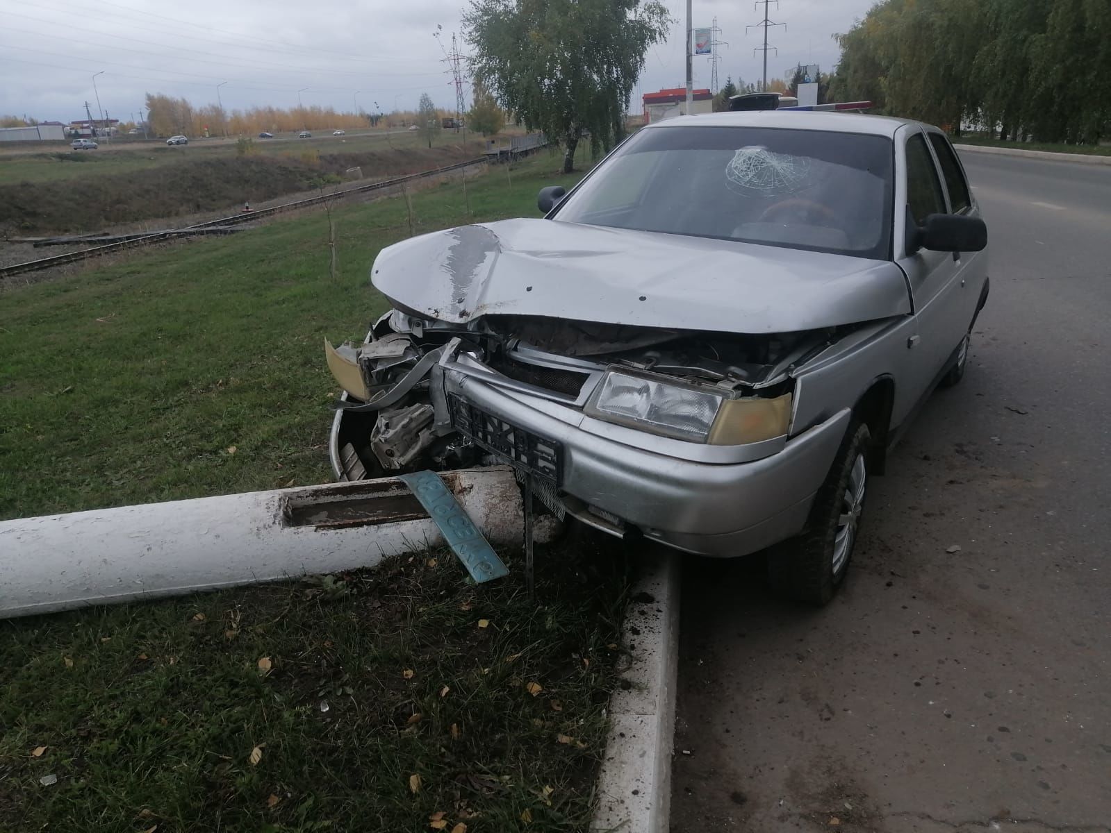 В&nbsp;Менделеевске пьяный водитель въехал в&nbsp;столб