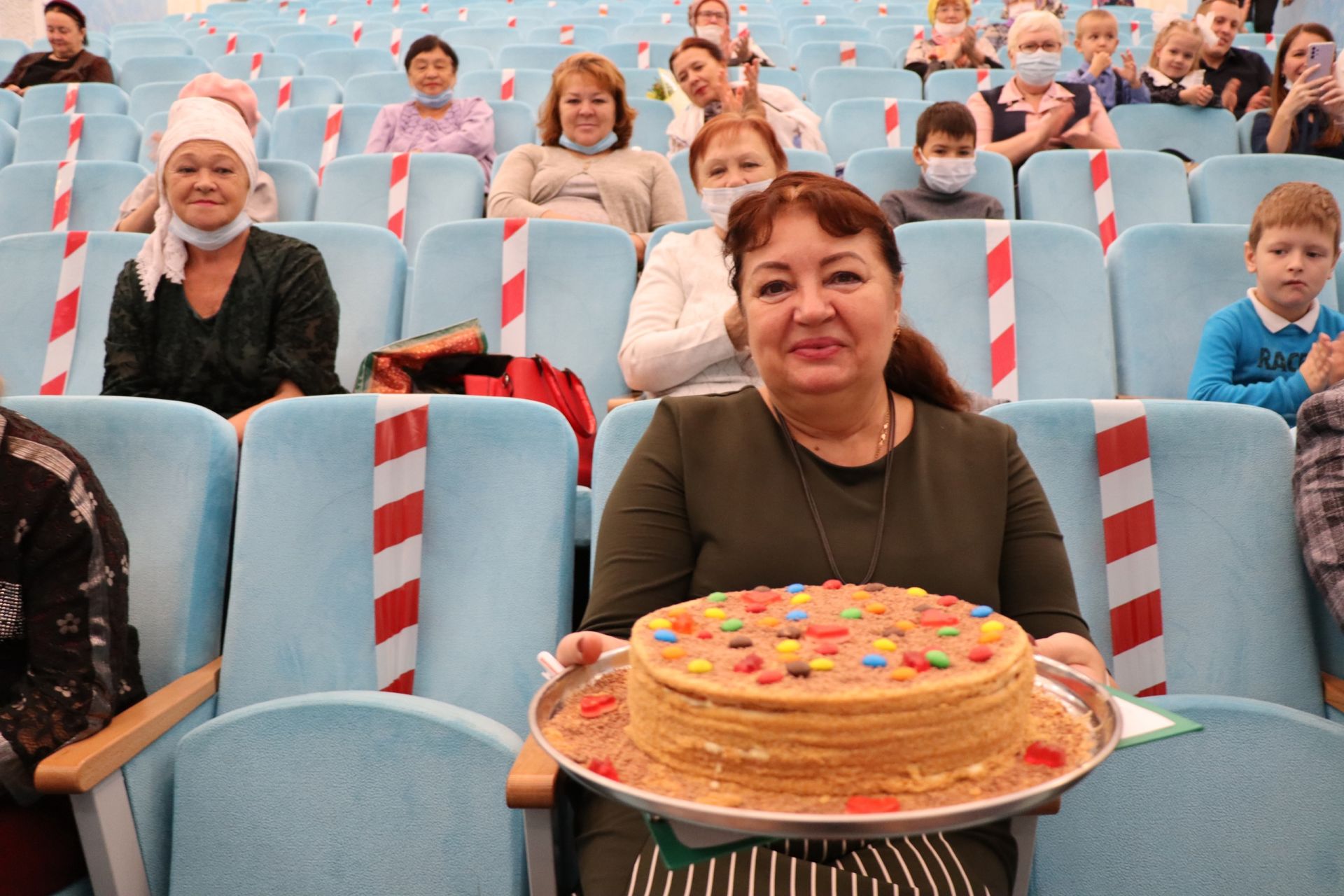 Кто в Менделеевске «Супер бабушка» и «Супер дедушка»