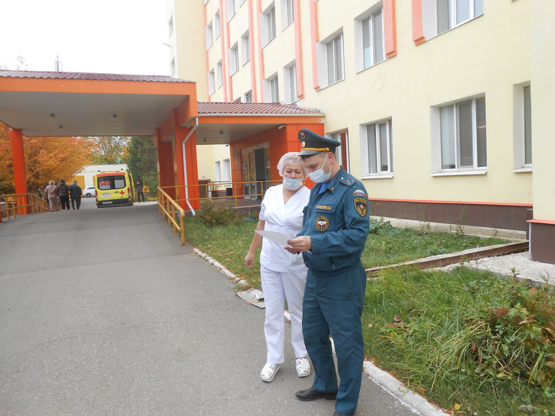 В Менделеевской ЦРБ прошла практическая тренировка по эвакуации людей при пожаре