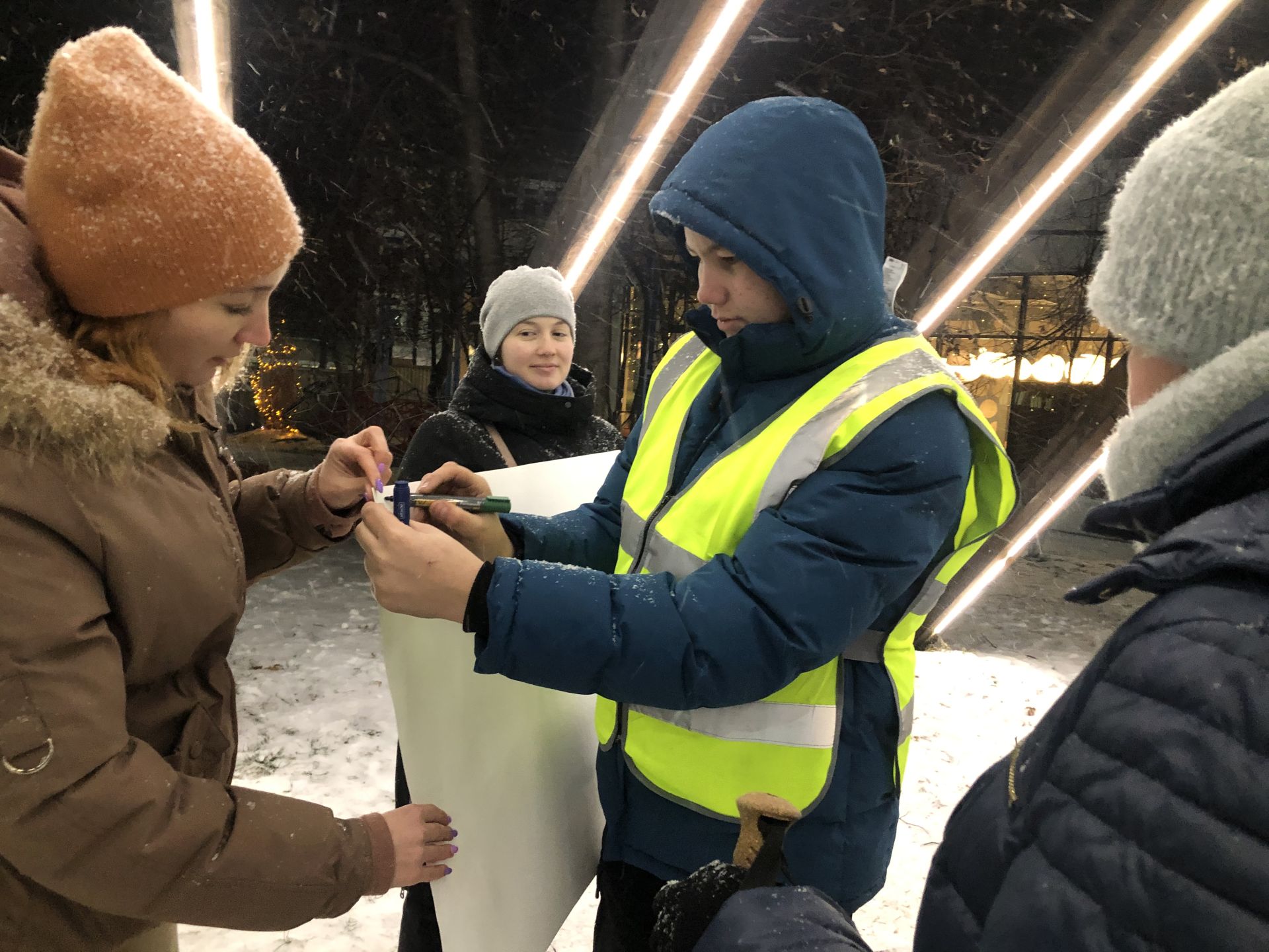 В Менделеевске прошла акция ко Дню жертв ДТП