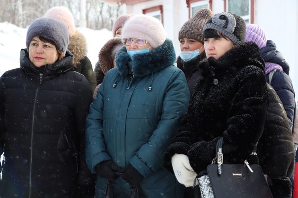 В Менделеевске появилась памятная табличка Борису Пастернаку