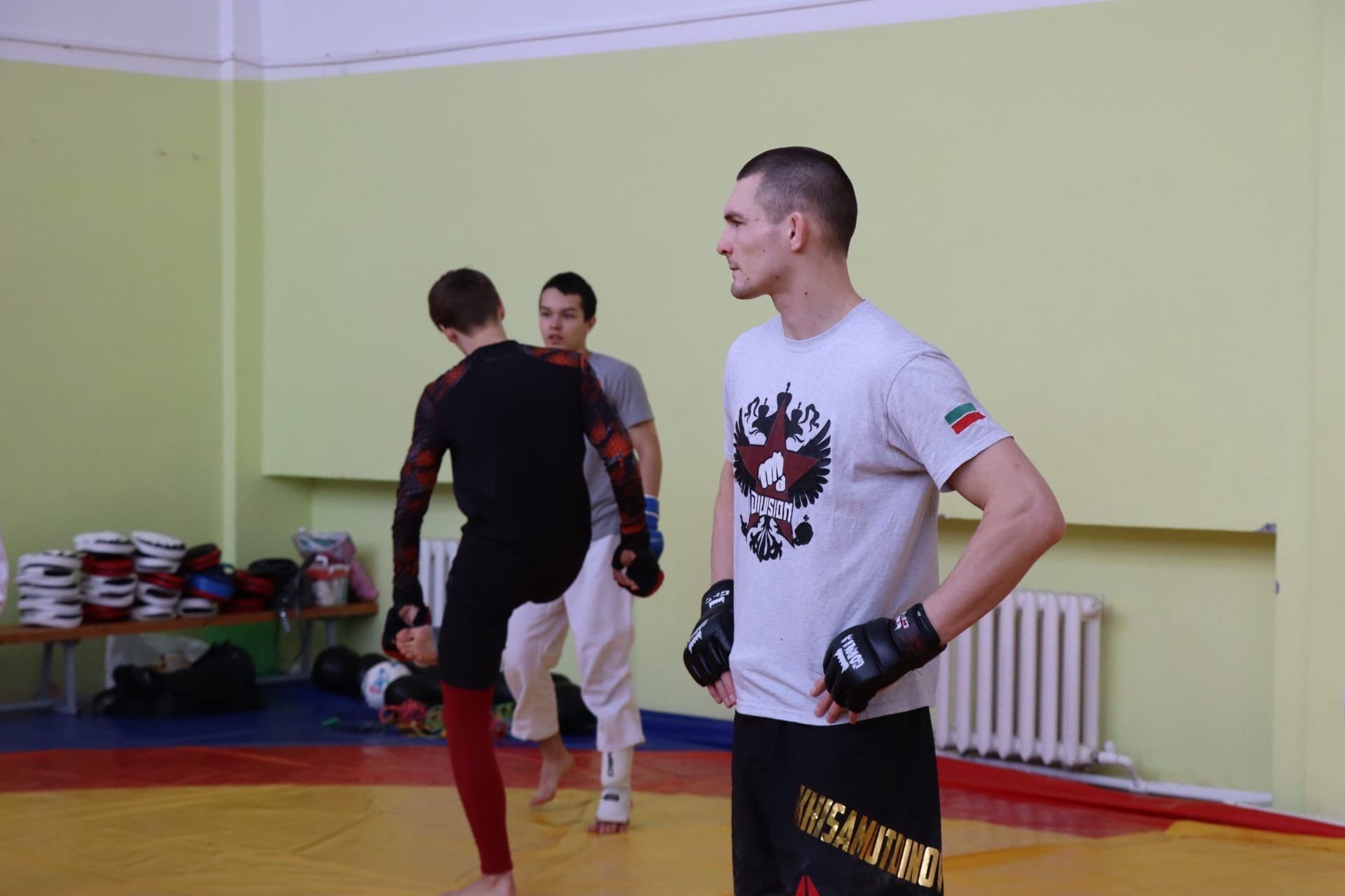 В Менделеевске для спортсменов клуба «Сатори» боец DIVISION.MMA провел семинар