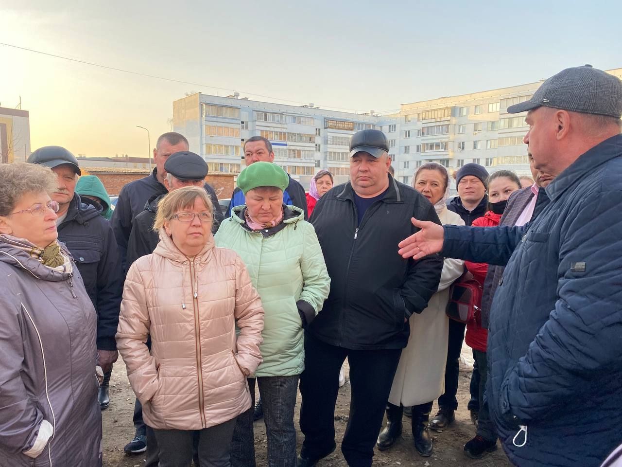 Менделеевскида «Безнең ишегалды» программасы турында сөйләшү һәм фикер алышу буенча җыеннар башланды