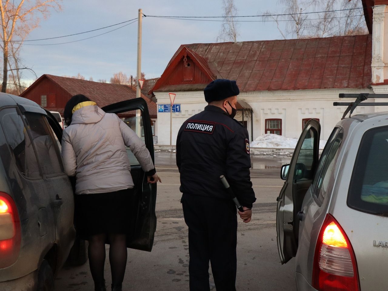 В Менделеевске прошел рейд по выявлению долгов