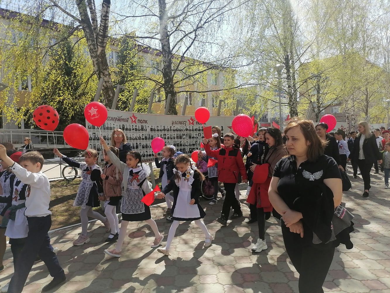 Марш памяти прошагал по аллее Героев Менделеевска