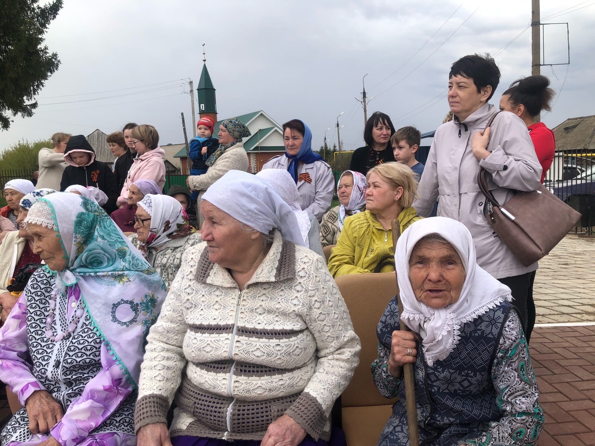 В деревне Тураево открыли памятник участникам войны, труженикам тыла и детям войны