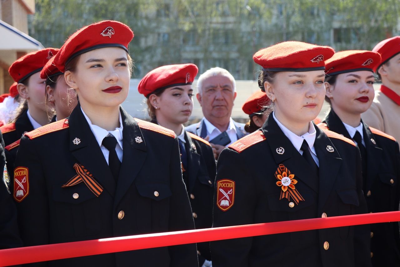 76-й Парад Победы стартовал в Менделеевске с площади ДК имени Гассара