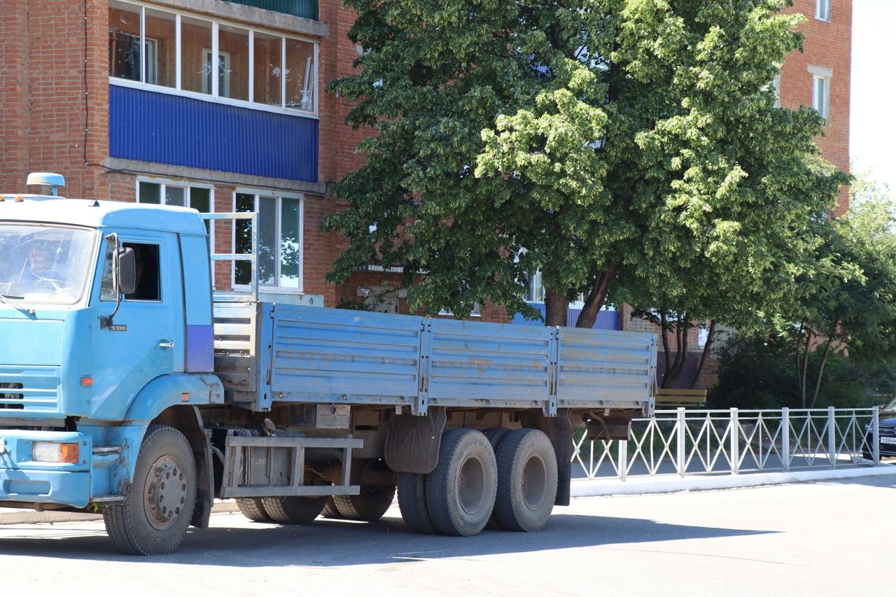 В Менделеевске провели рейд по весовому контролю грузового транспорта