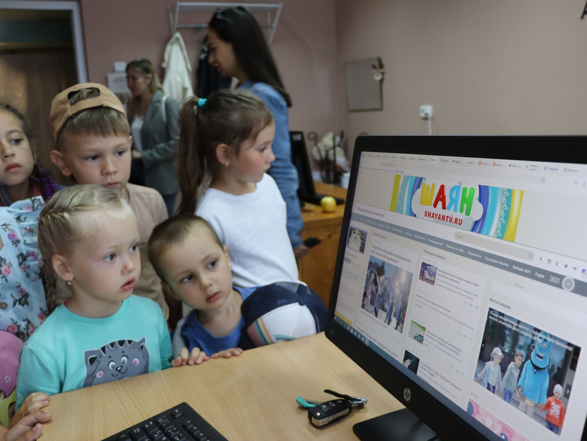 «Ладушки» балалар клубында тәрбияләнүчеләр «МН» да экскурсиядә