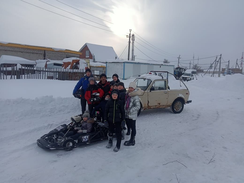 Юным картингистам снежные заносы не помеха