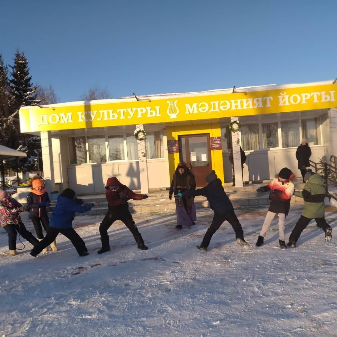 В Тат.Челнах провели игровую программу «Новый год в кругу друзей»